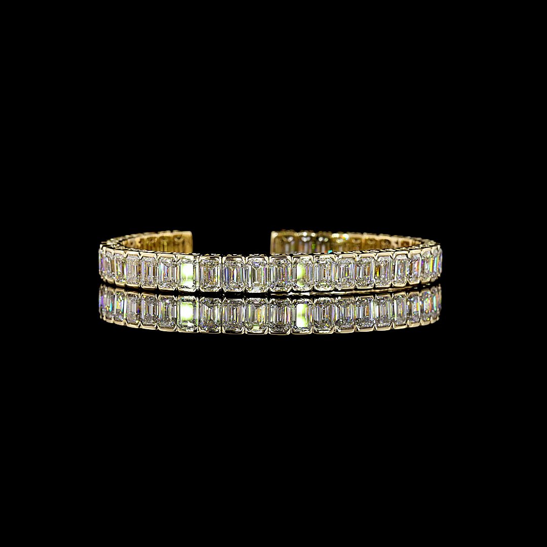 14kt Yellow Gold Lab Diamond Bangle