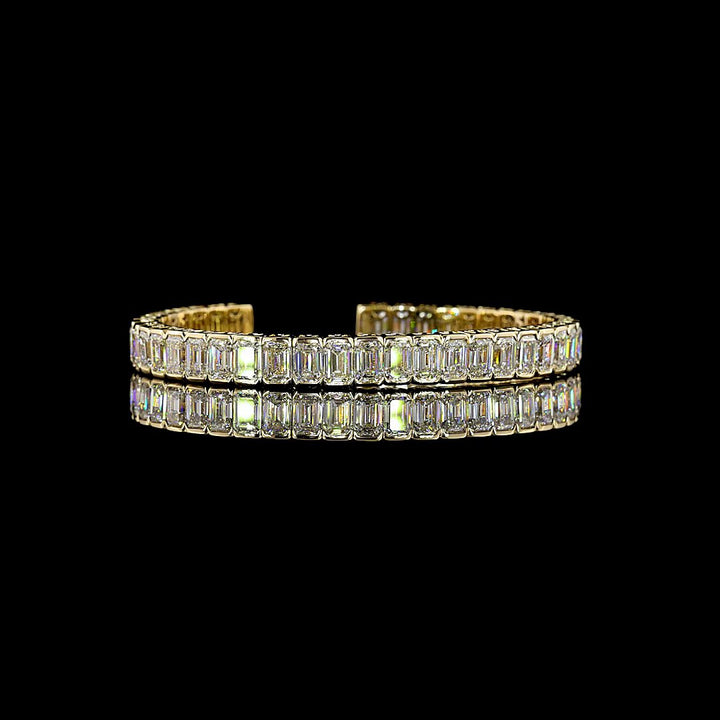 14kt Yellow Gold Lab Diamond Bangle