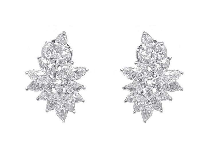 18kt White Gold Diamond Earrings