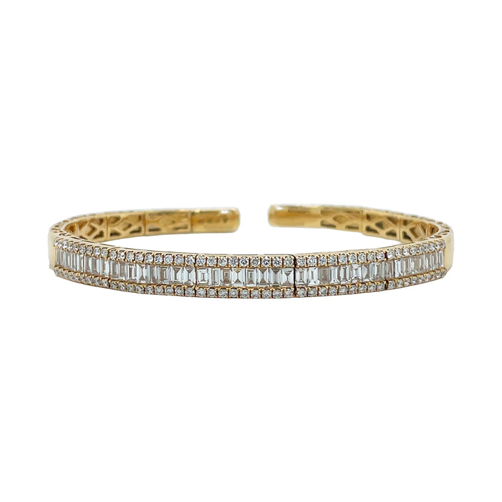 18kt Yellow Gold Diamond Bangle