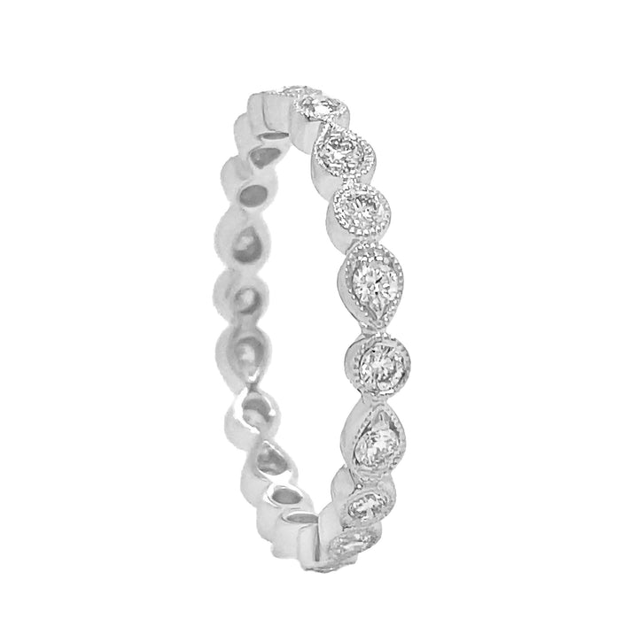 18kt White Gold Diamond Band