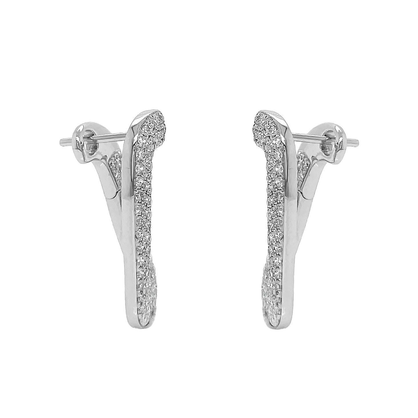 18kt White Gold Diamond Earrings