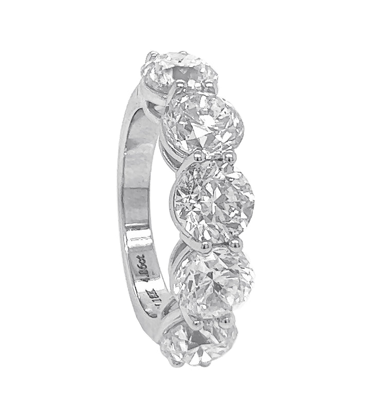 18kt White Gold Diamond Band