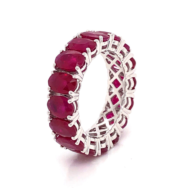 18kt White Gold Ruby Band