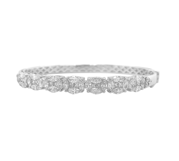 18kt White Gold Diamond Bangle
