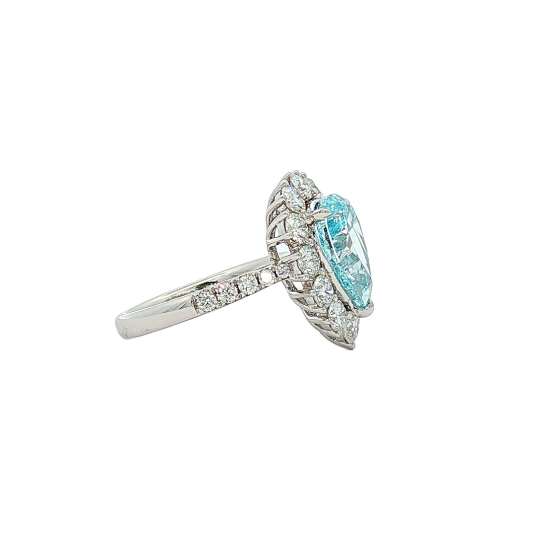 18kt White Gold Lab Diamond Ring