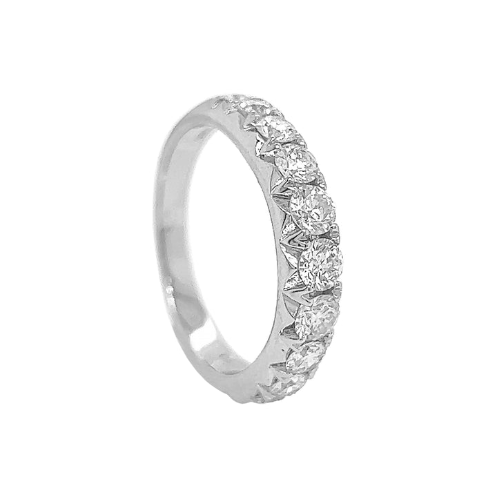 18kt White Gold Diamond Band