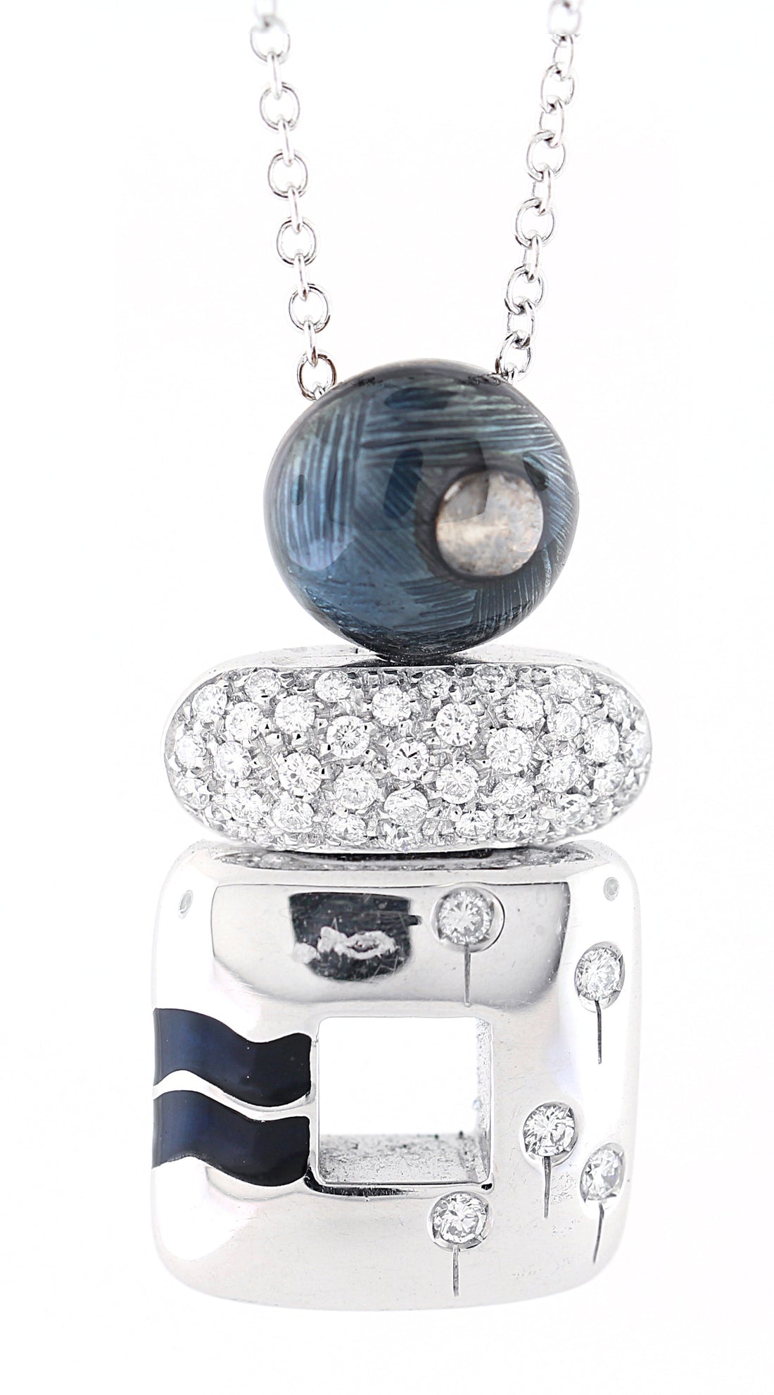 18kt White Gold Diamond Pendant