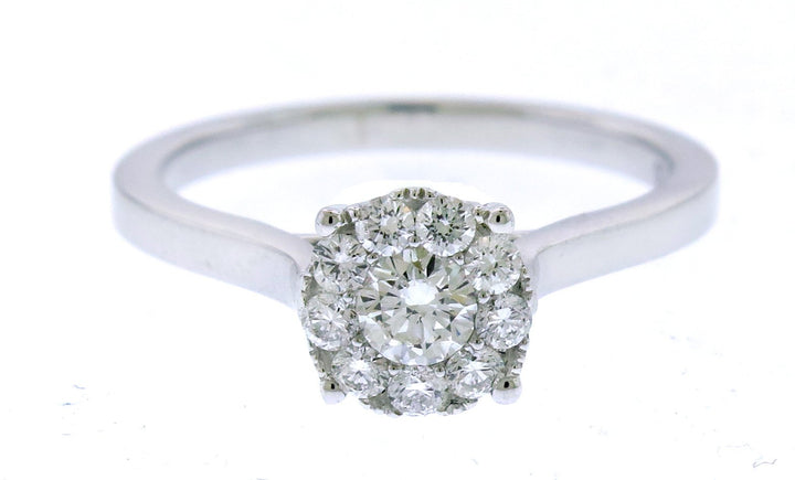18kt White Gold Diamond Ring