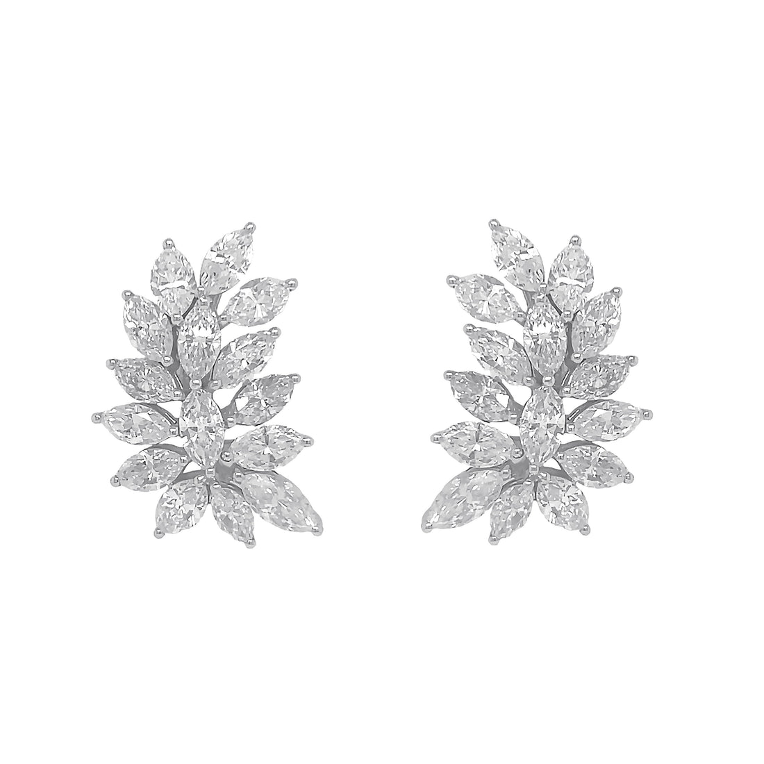 18kt White Gold Diamond Earrings