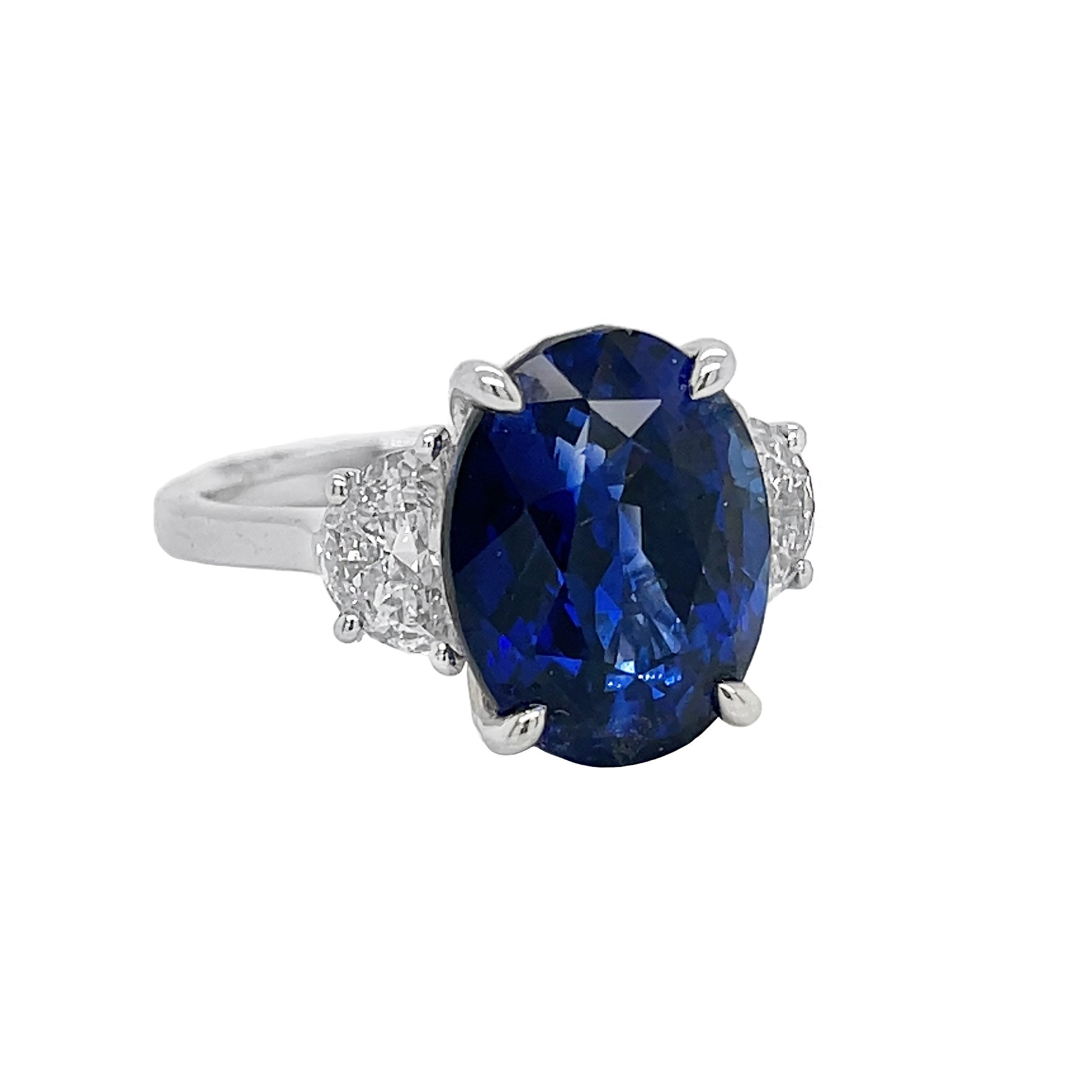 18kt White Gold Diamond and Blue Sapphire Ring