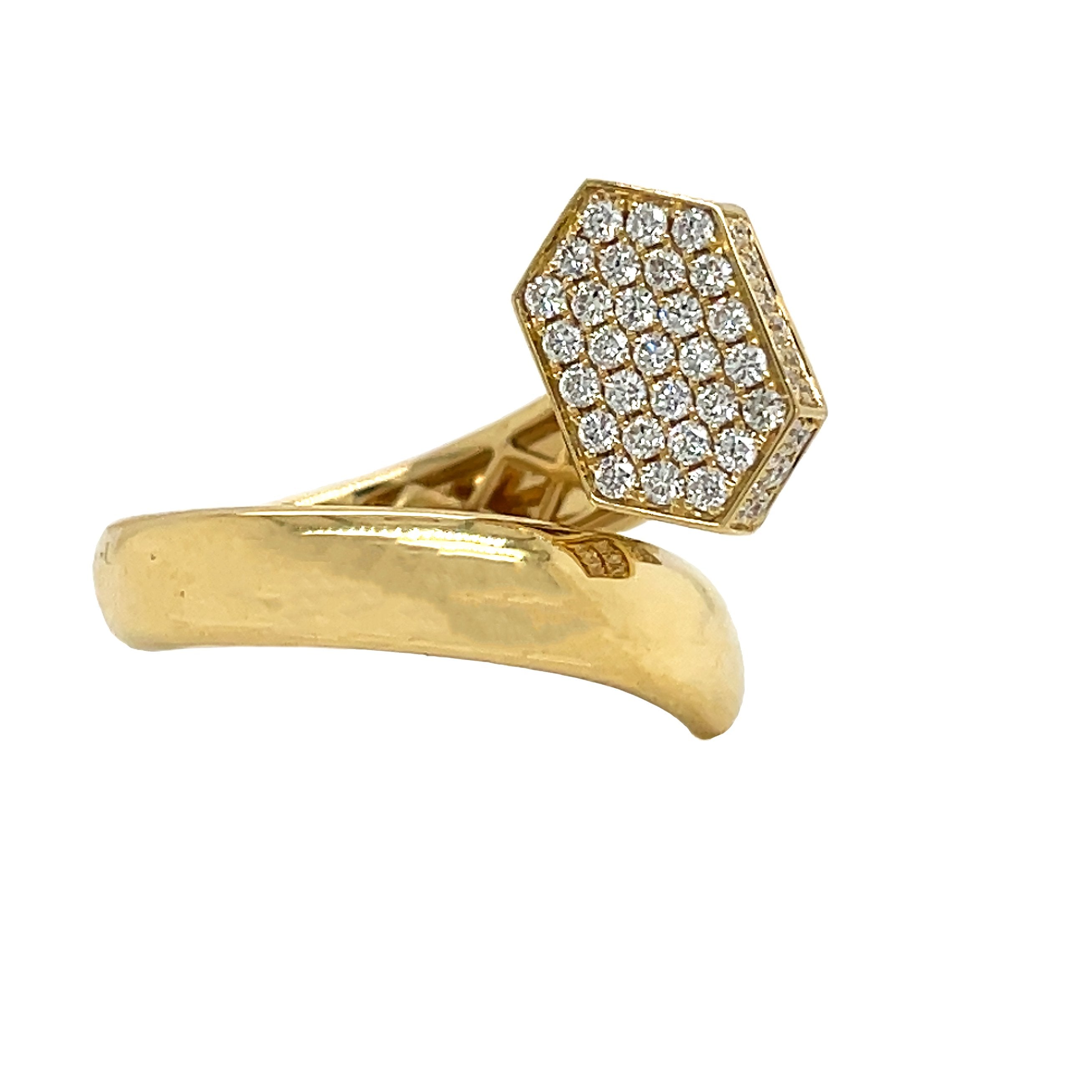 18kt Yellow Gold Diamond Ring