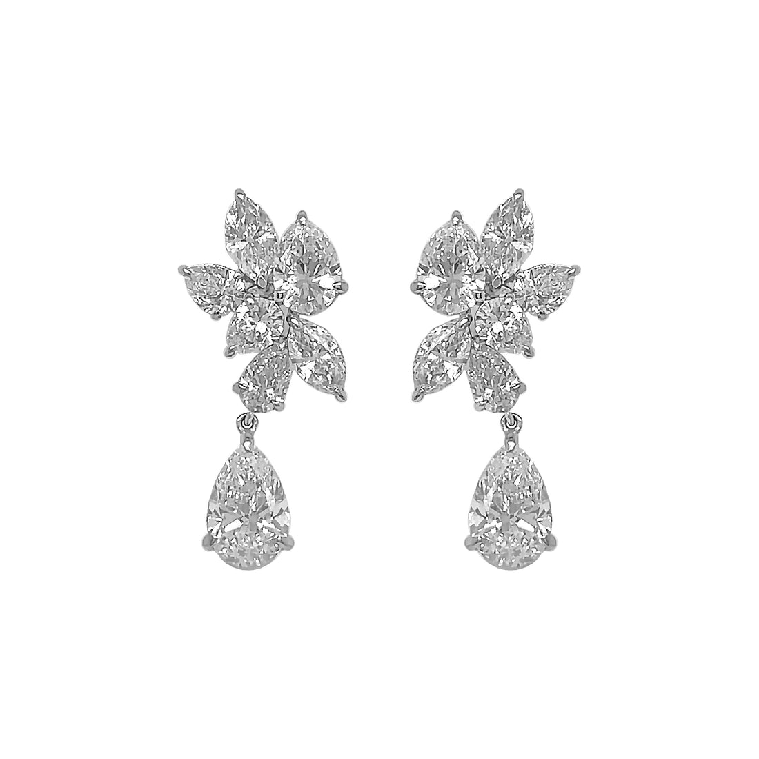 18kt White Gold Diamond Earrings