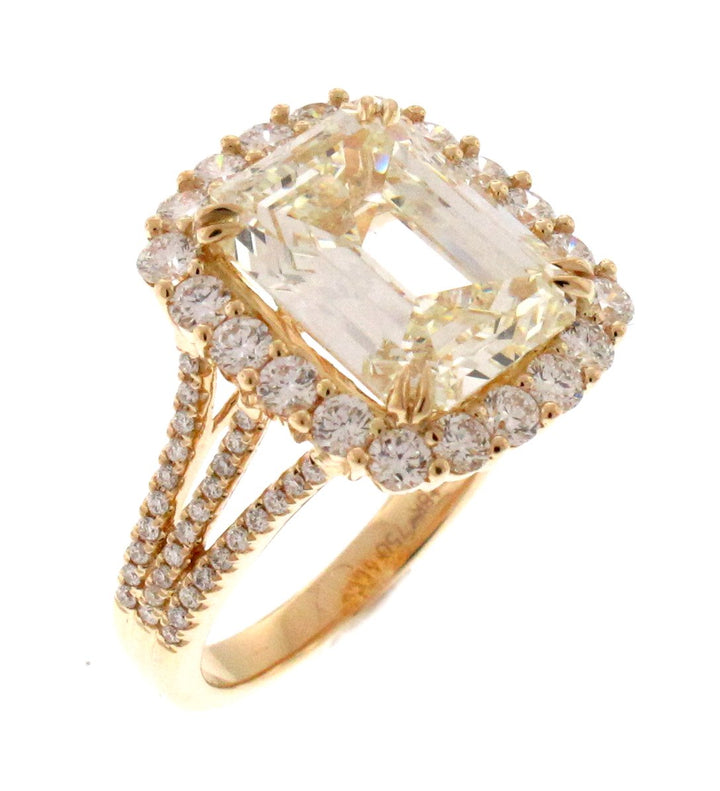18kt Yellow Gold Diamond Ring