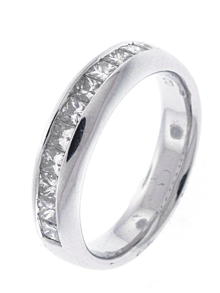 18kt White Gold Diamond Band