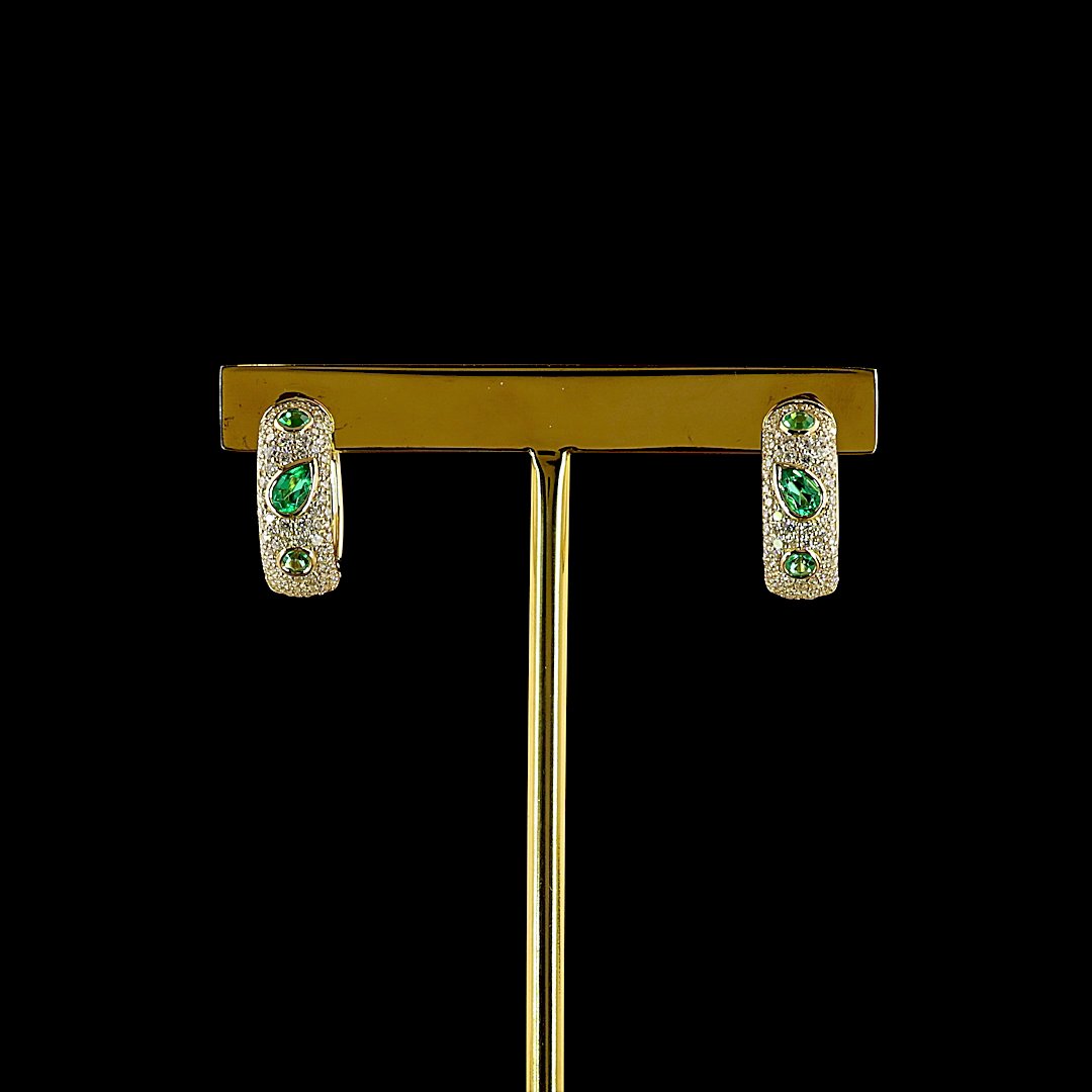 14kt Yellow Gold Lab Diamond And Green Emerald Earring