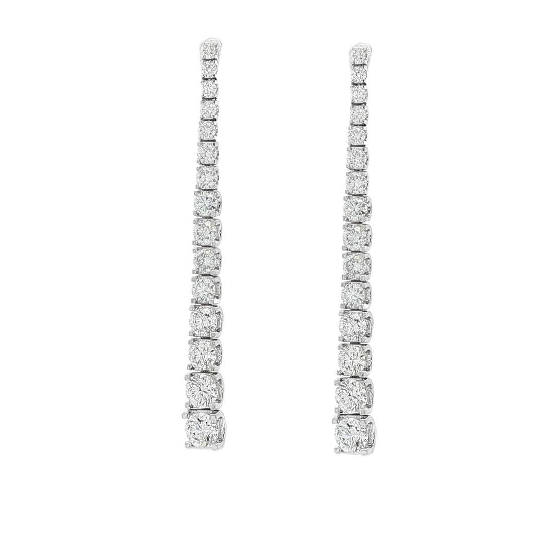 18kt White Gold Diamond Dangling Earrings