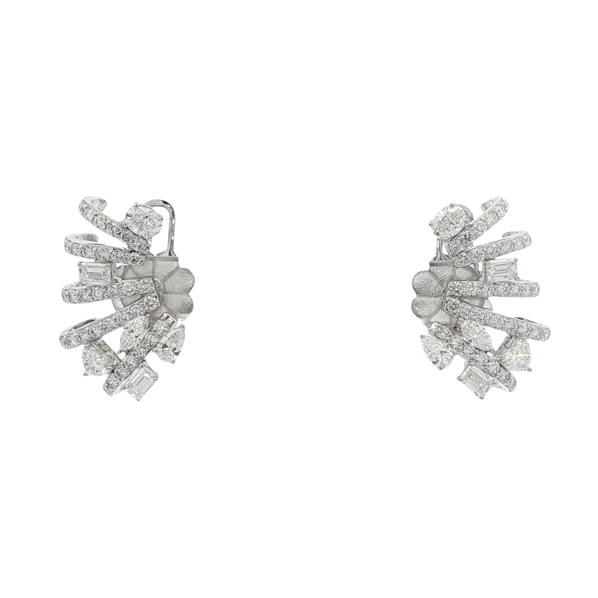 18kt White Gold Diamond Earrings