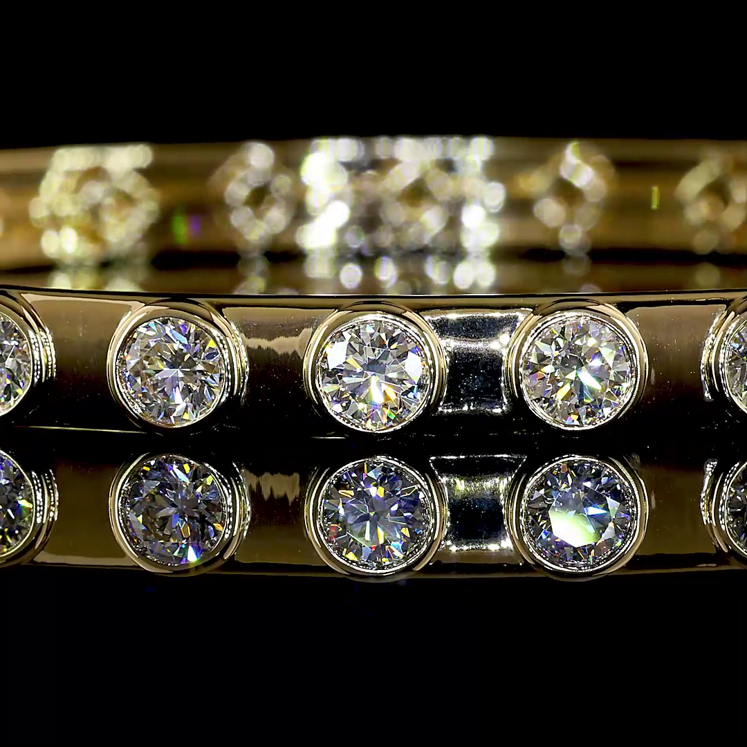 14kt Yellow Gold Lab Diamond Bangle