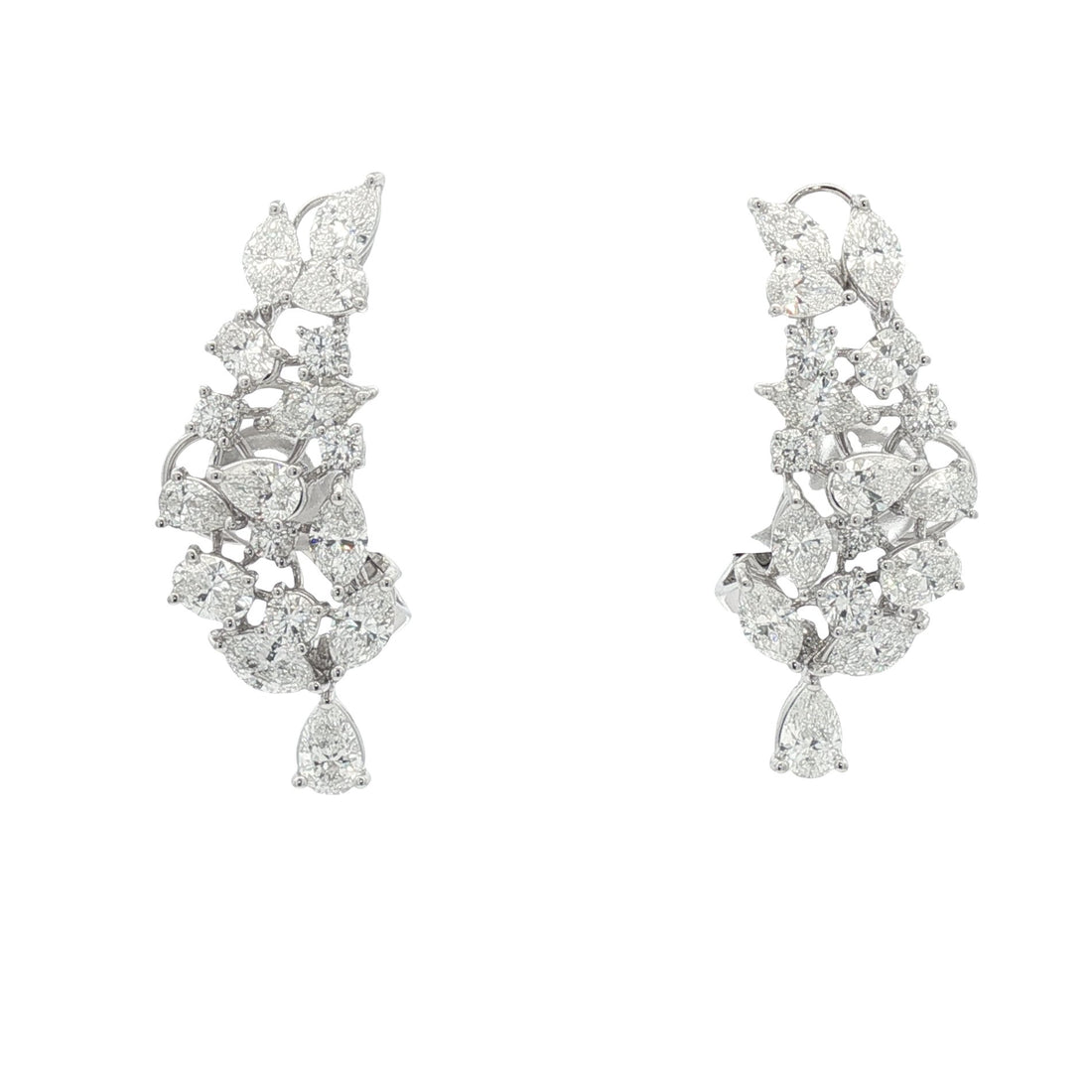 18kt White Gold Diamond Earrings