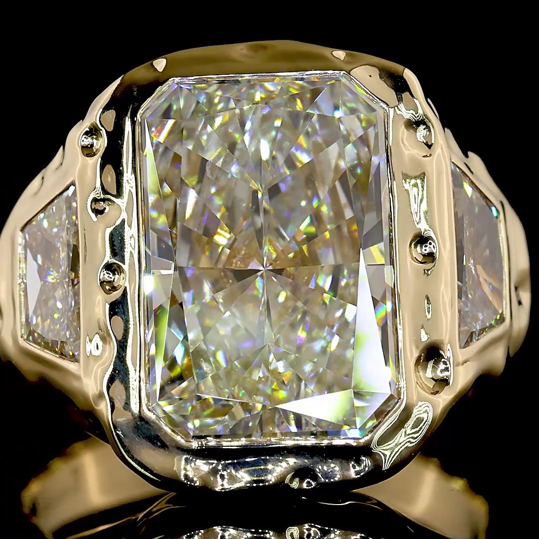 14kt Yellow Gold Lab Diamond Ring