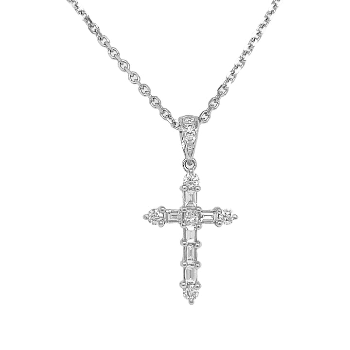 18kt White Gold Diamond Pendant