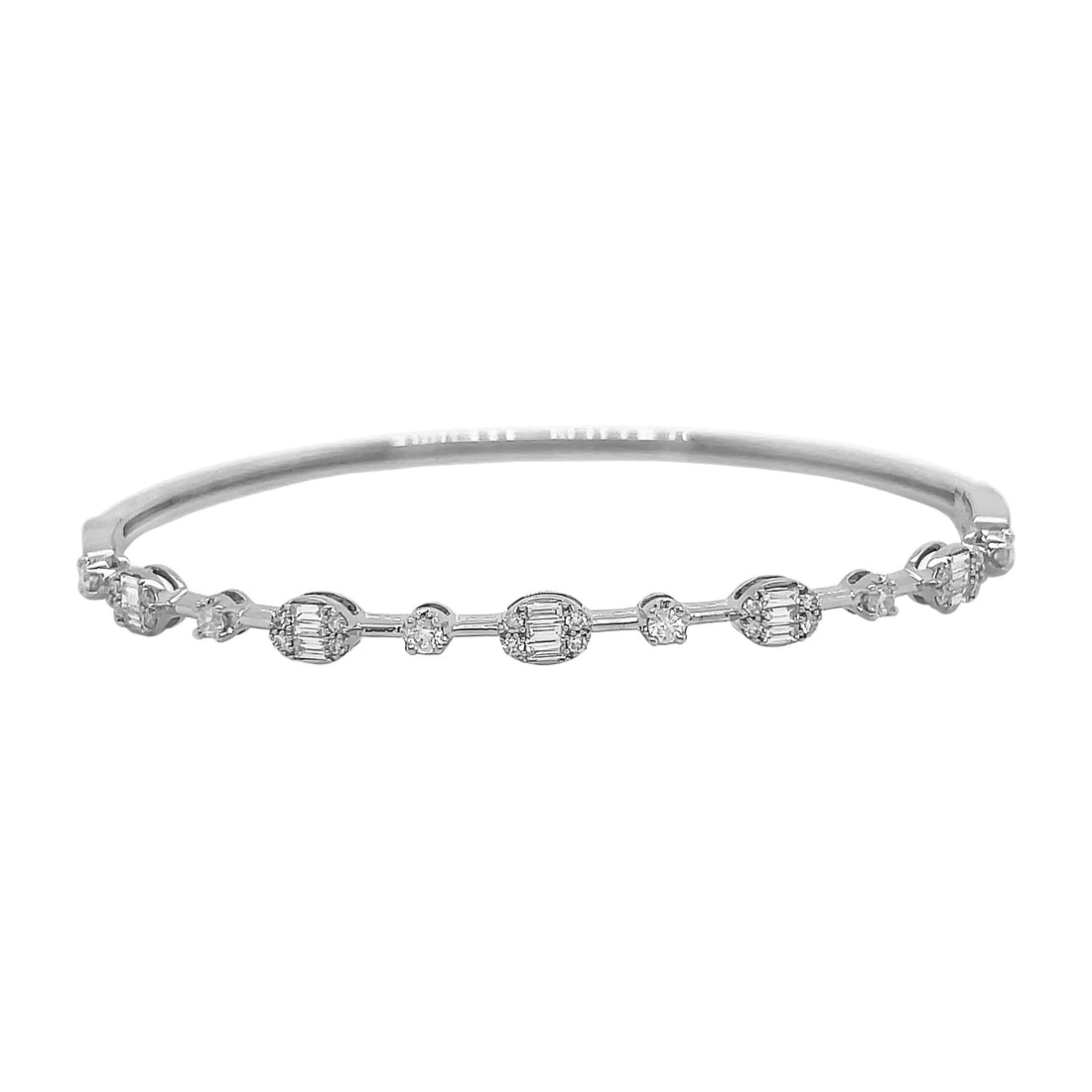 18kt White Gold Diamond Bangle