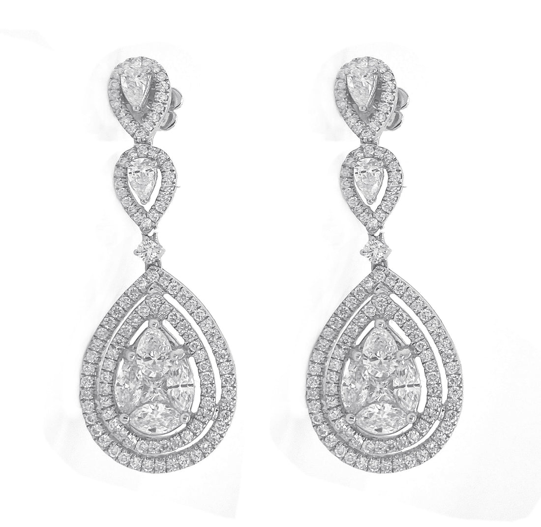 18kt White Gold Diamond Earrings