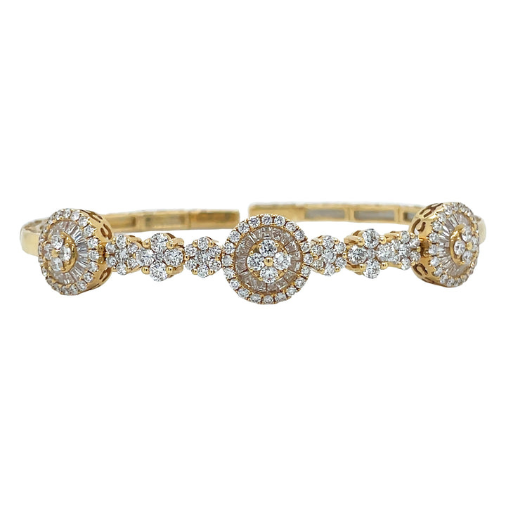 18kt Yellow Gold Diamond Bangle