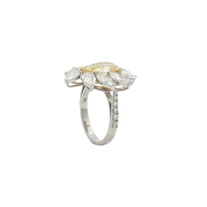 14kt White Gold Lab Diamond And Yellow Diamond Ring