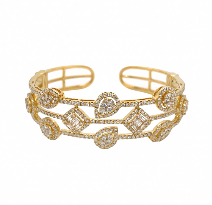 18kt Yellow Gold Diamond Bangle
