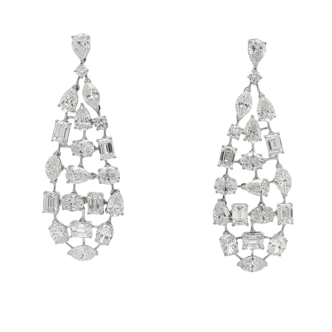 18kt White Gold Lab Diamond Dangling Earrings