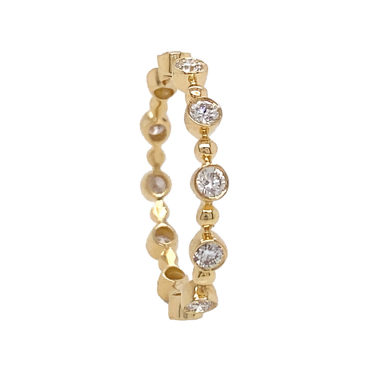18kt Yellow Gold Diamond Band
