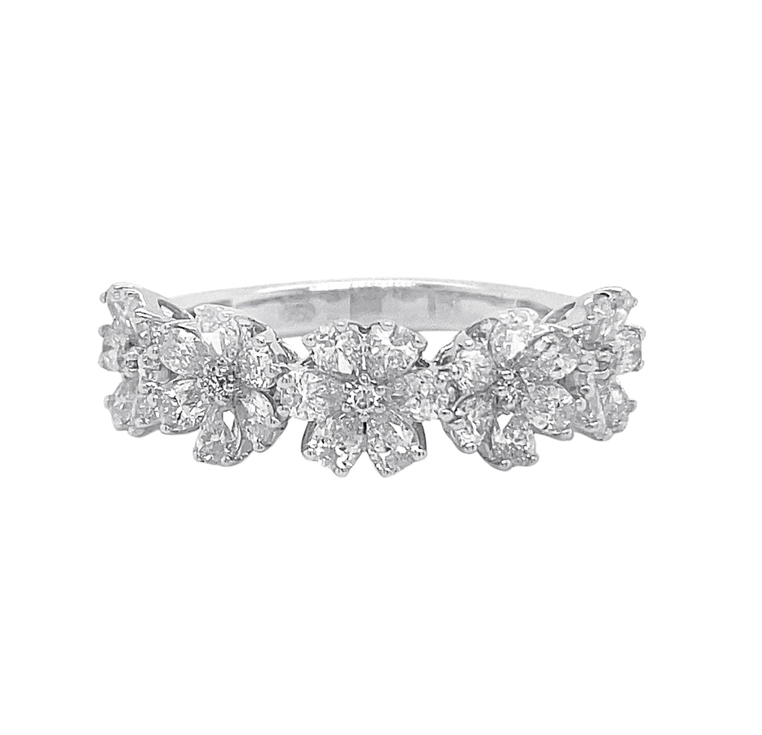 18kt White Gold Diamond Ring