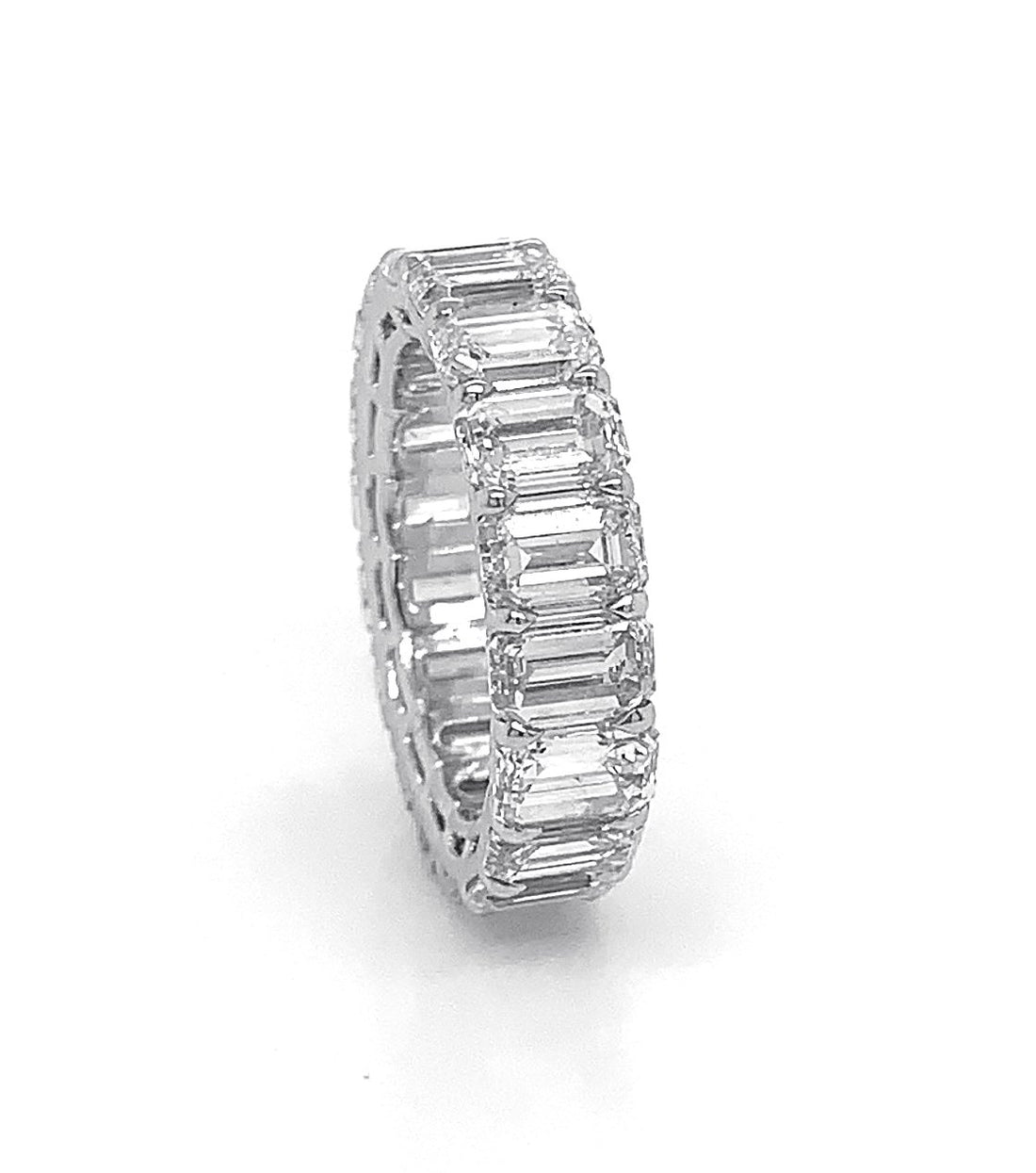18kt White Gold Diamond Eternity Band
