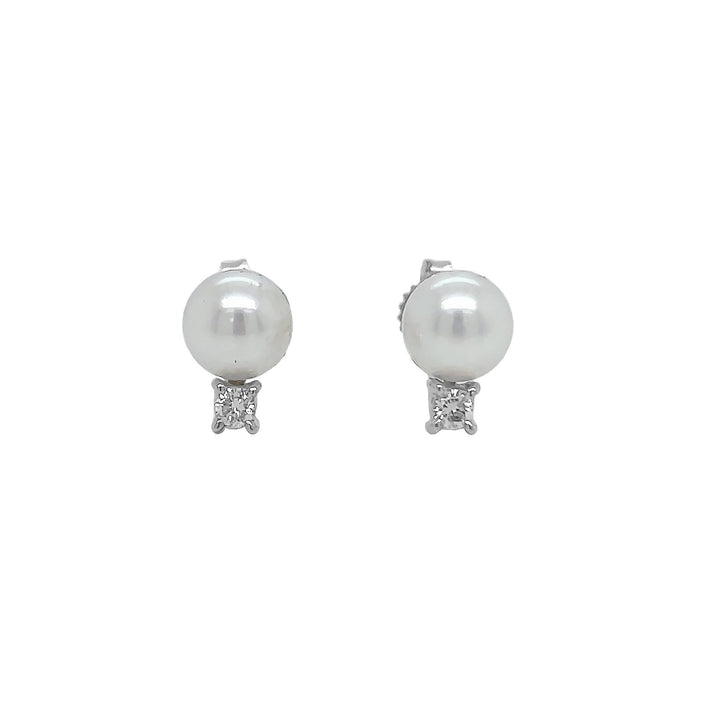 18kt White Gold Diamond And Pearl Earrings