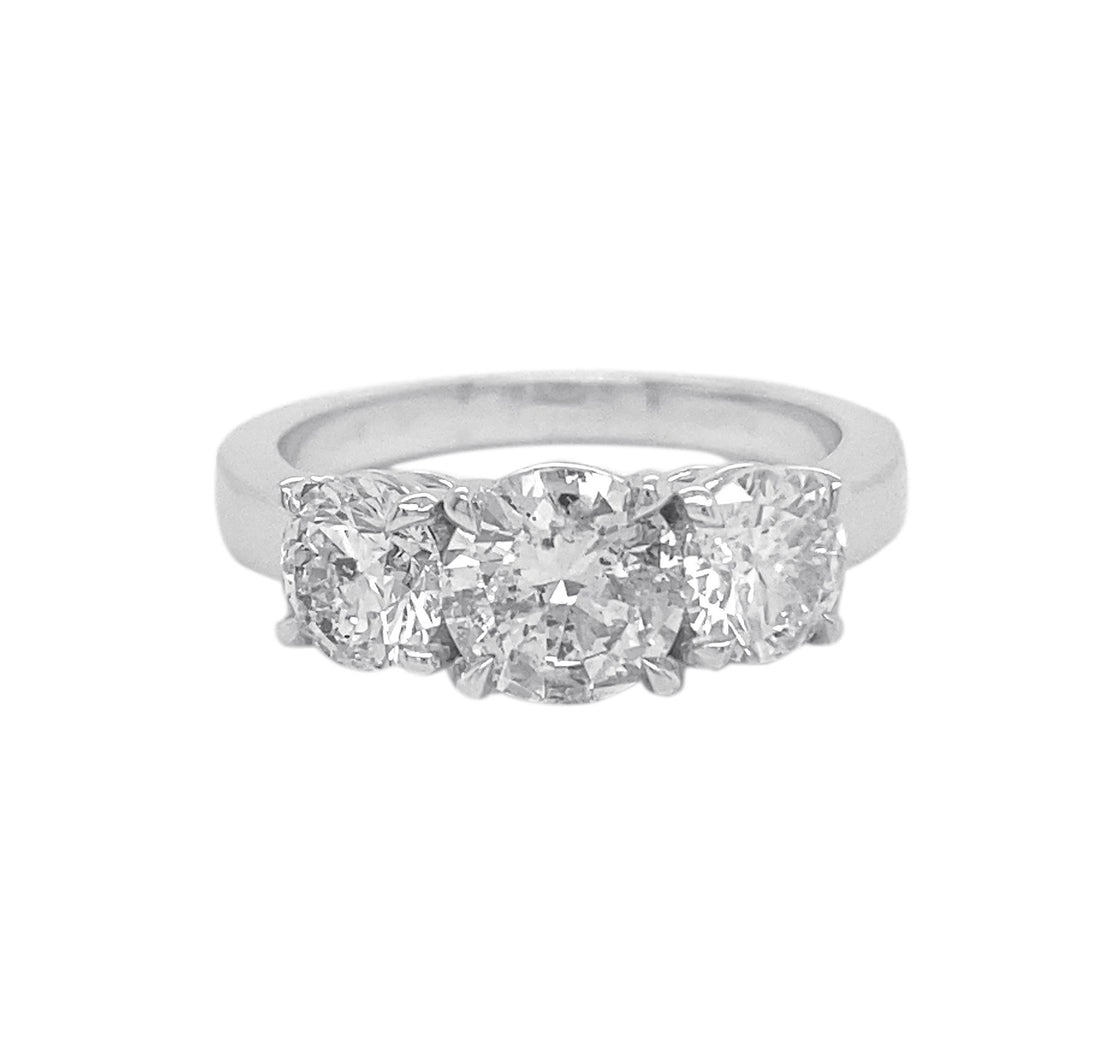 18kt White Gold Diamond Ring