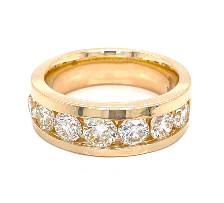 14kt Yellow Gold Diamond Band