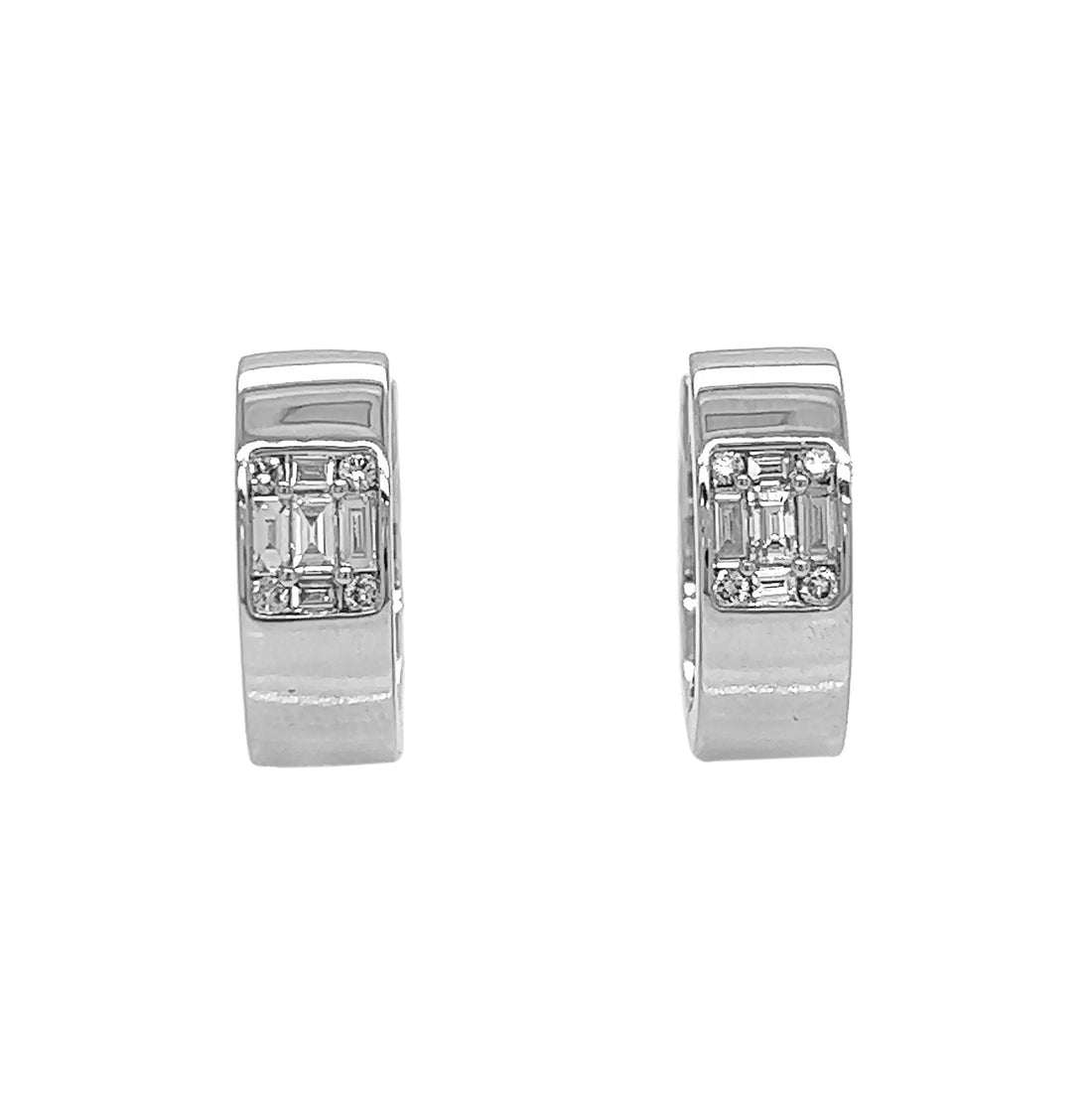 18kt White Gold Diamond Earrings