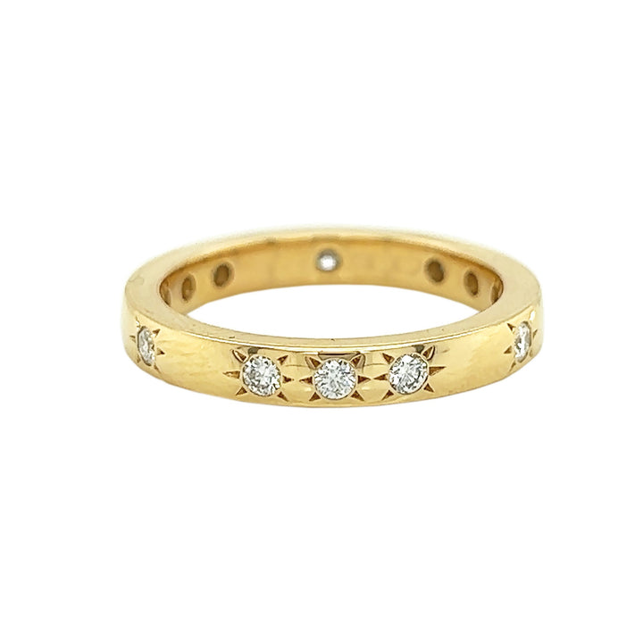18kt Yellow Gold Diamond Band