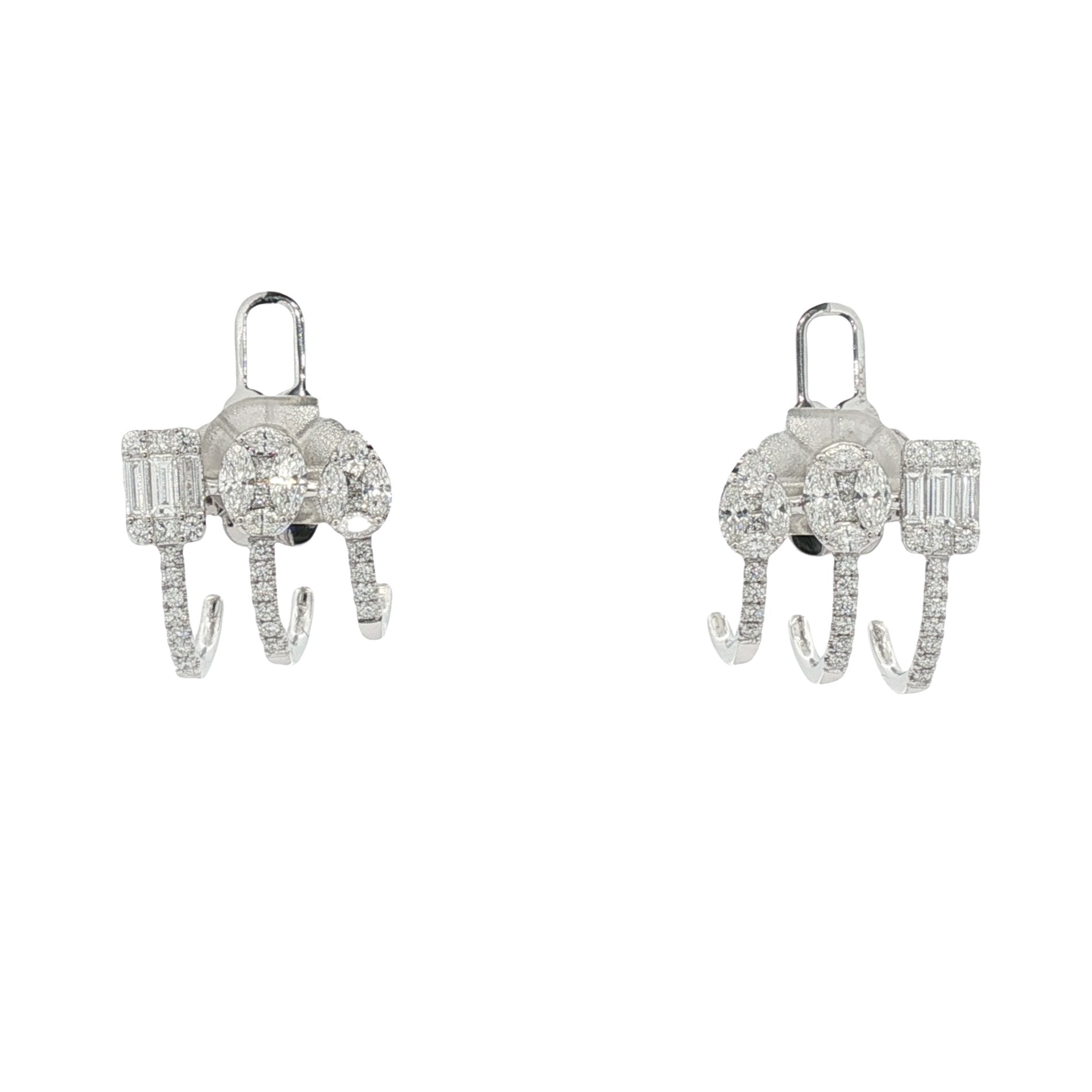 18kt White Gold Diamond Earrings