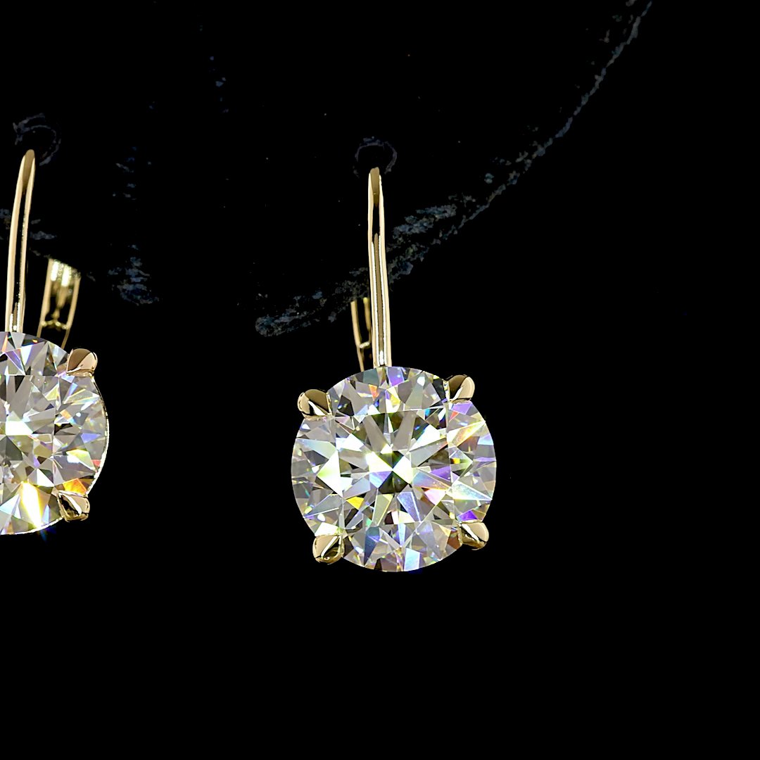 14kt Yellow Gold Lab Diamond Earrings
