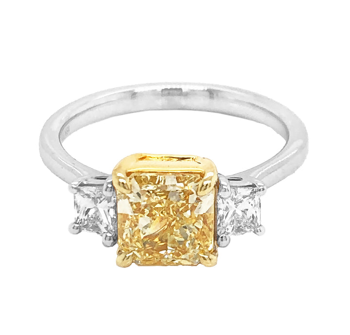 18kt White Gold GIA Certified Yellow Diamond Ring
