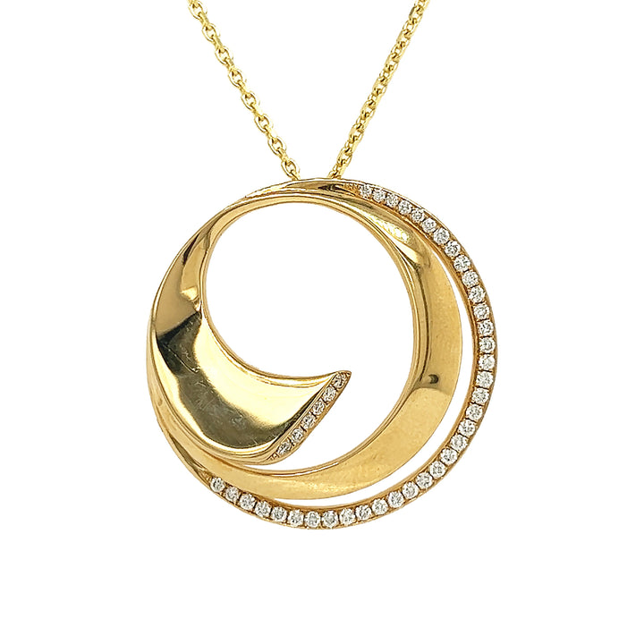 18kt Yellow Gold Diamond Pendant