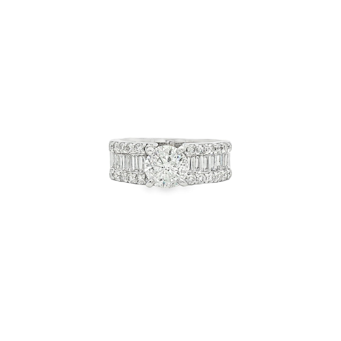 18kt White Gold Diamond Ring