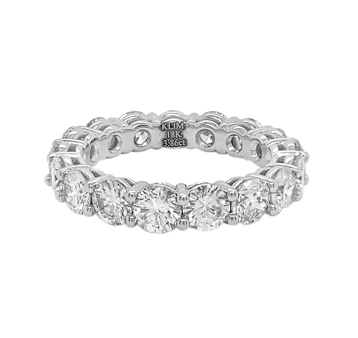 18kt White Gold Diamond Eternity Band