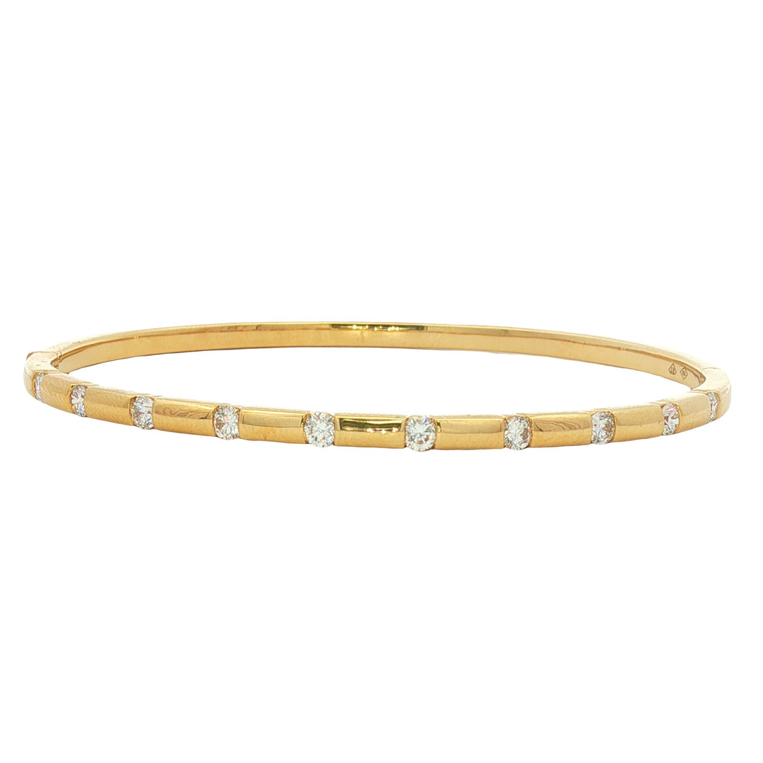18kt Yellow Gold Diamond Bangle
