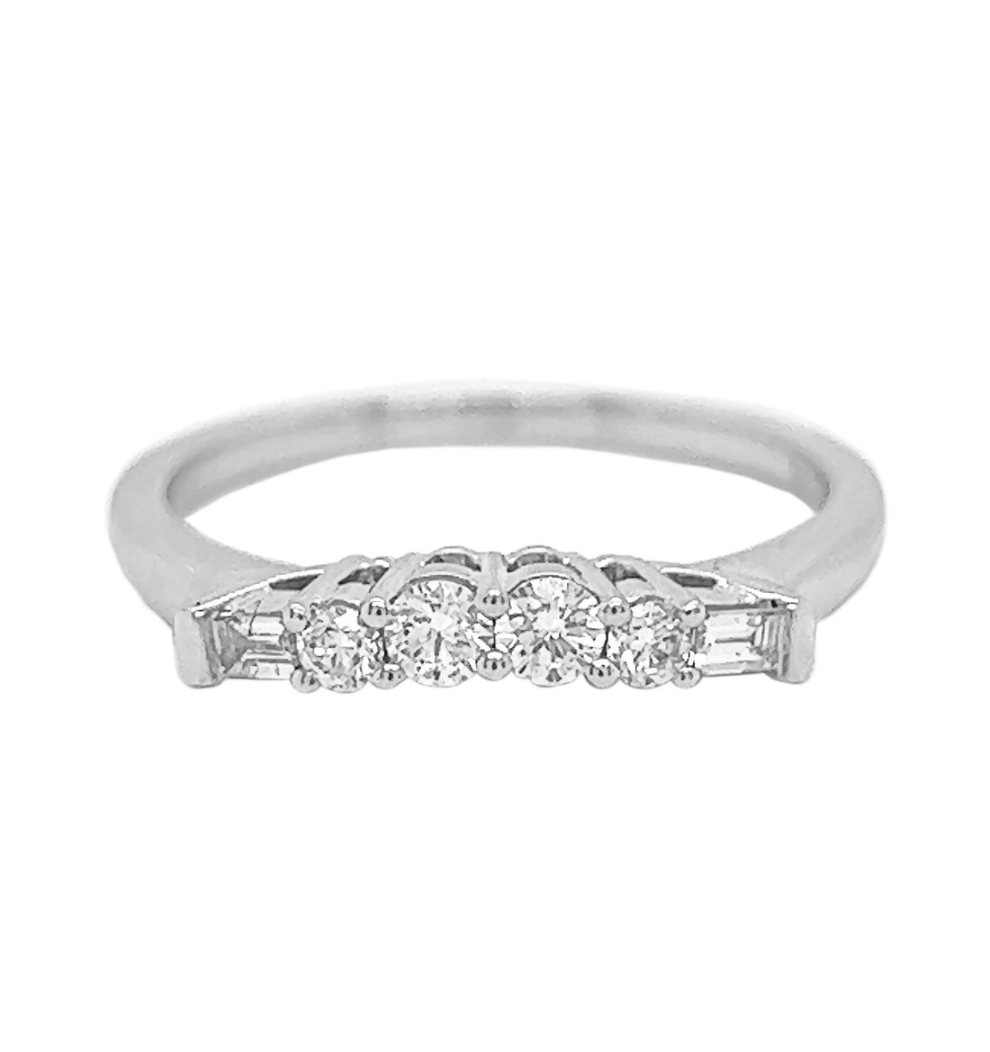 18kt White Gold Diamond Band