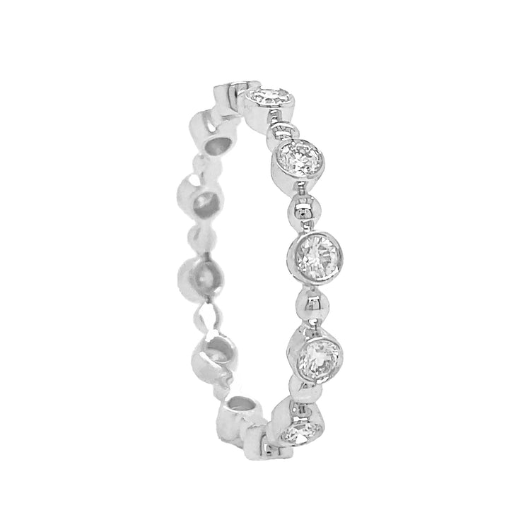 18kt White Gold Diamond Band