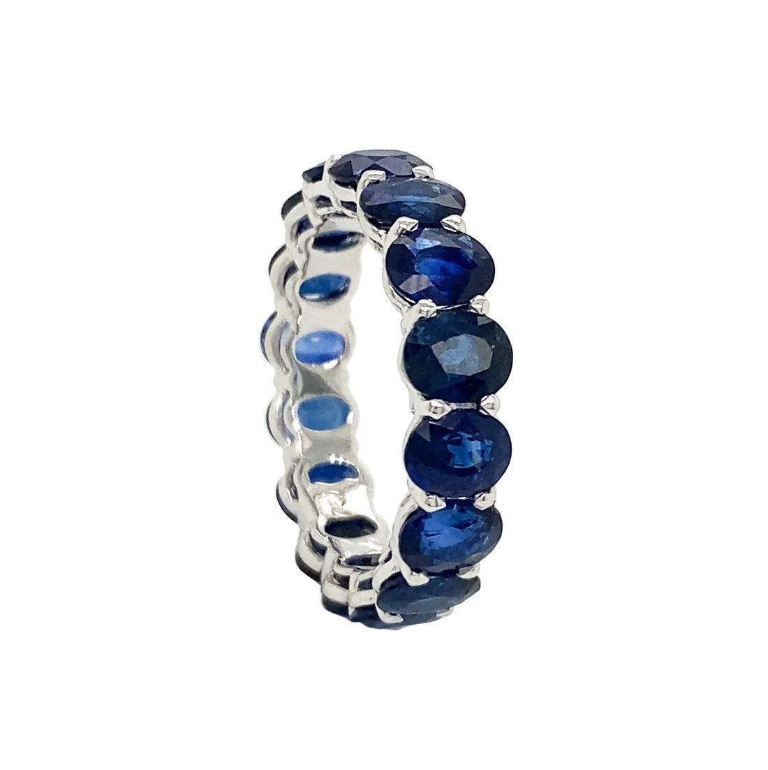 18kt White Gold Sapphire Band
